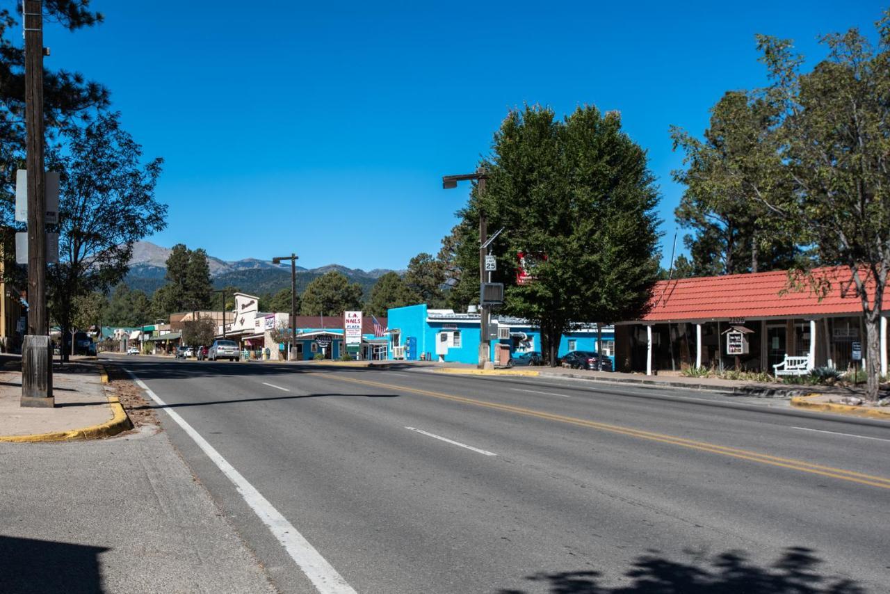 Apache Village 5, Queen Bed, Midtown, Sleeps 2 Ruidoso Buitenkant foto