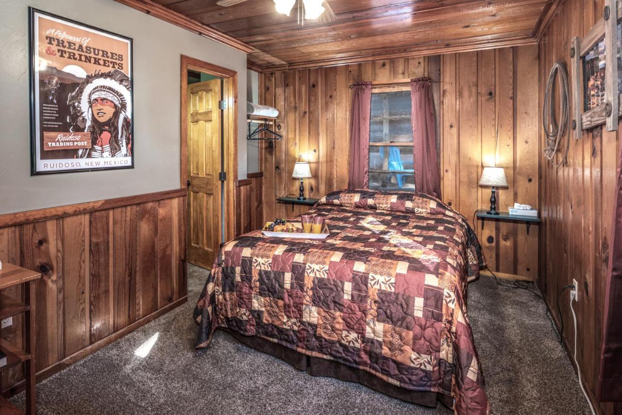 Apache Village 5, Queen Bed, Midtown, Sleeps 2 Ruidoso Buitenkant foto